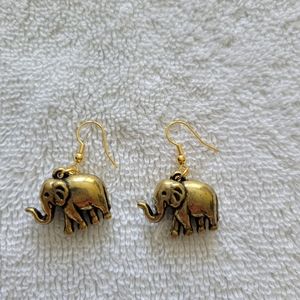 Hand made cute elephant earrings Gold